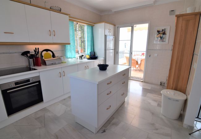 Casa en Torrox Costa - Ref. 393177