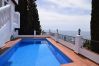 Casa en Torrox Costa - Ref. 393177