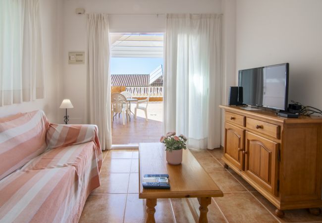 Apartment in Maro - Ref. 585317
